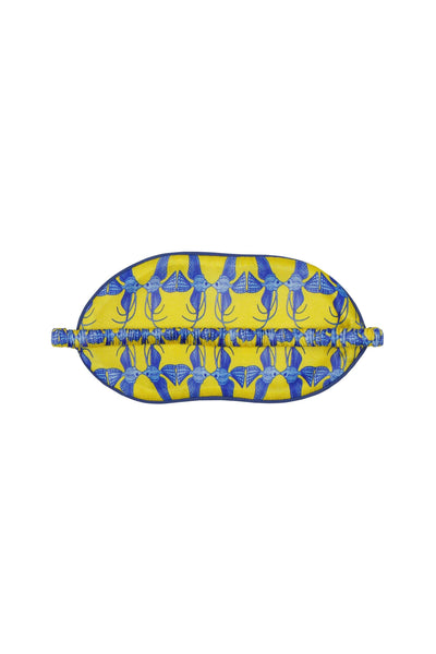Kissing Fish Eye Mask